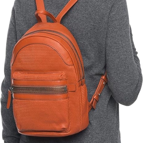 NWOT Frye Brown Leather Backpack - “Lena Zip” Collection - Picture 1 of 8
